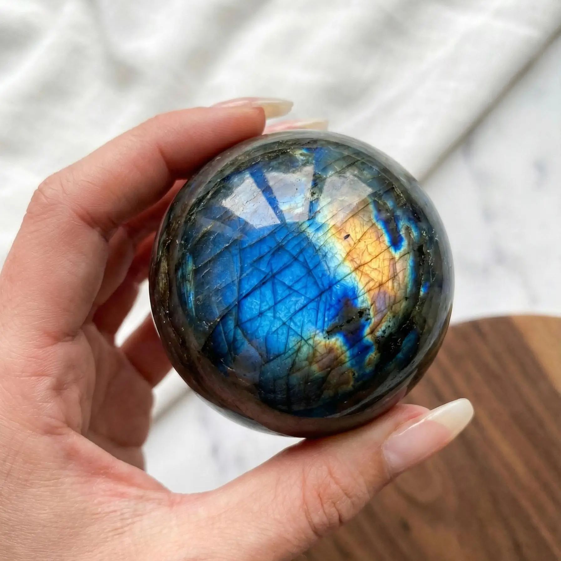 Natural Labradorite Sphere, Po - Renewable Energy Resources 评论和价格